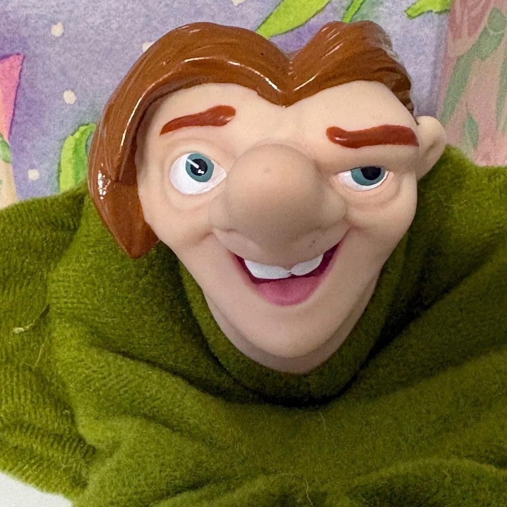 Disney Hunchback of‎ Notre Dame Quasimodo Burger King Plush Finger Puppet  1996